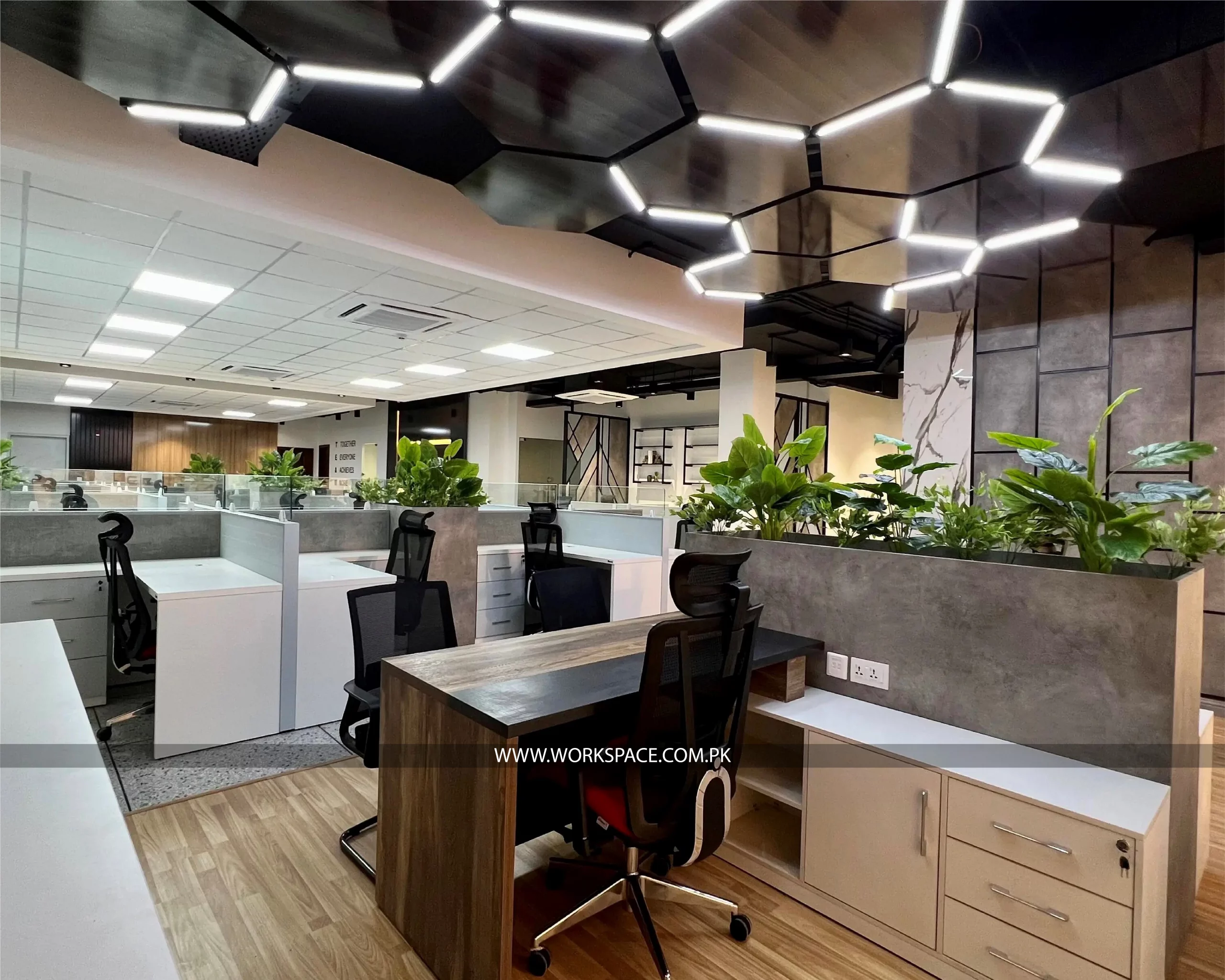 Customizable office furniture