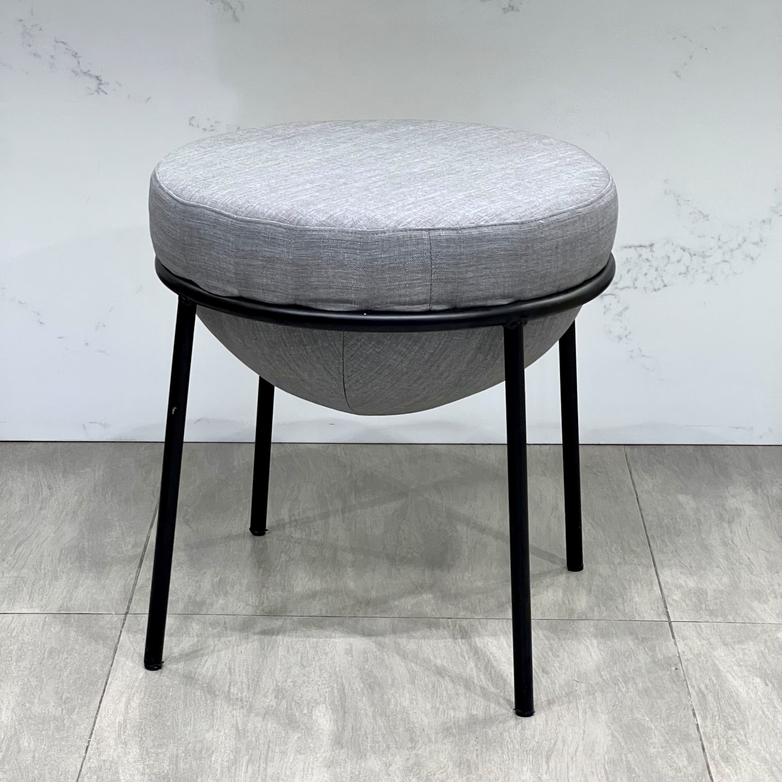 Mora Stool