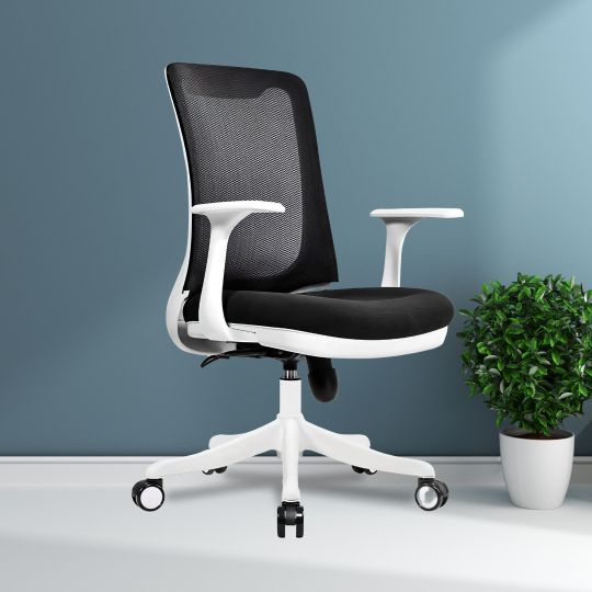 Zion Staff Chair
